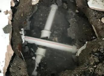 新平阳台漏水维修公司为您分享楼上楼下漏水怎么处理